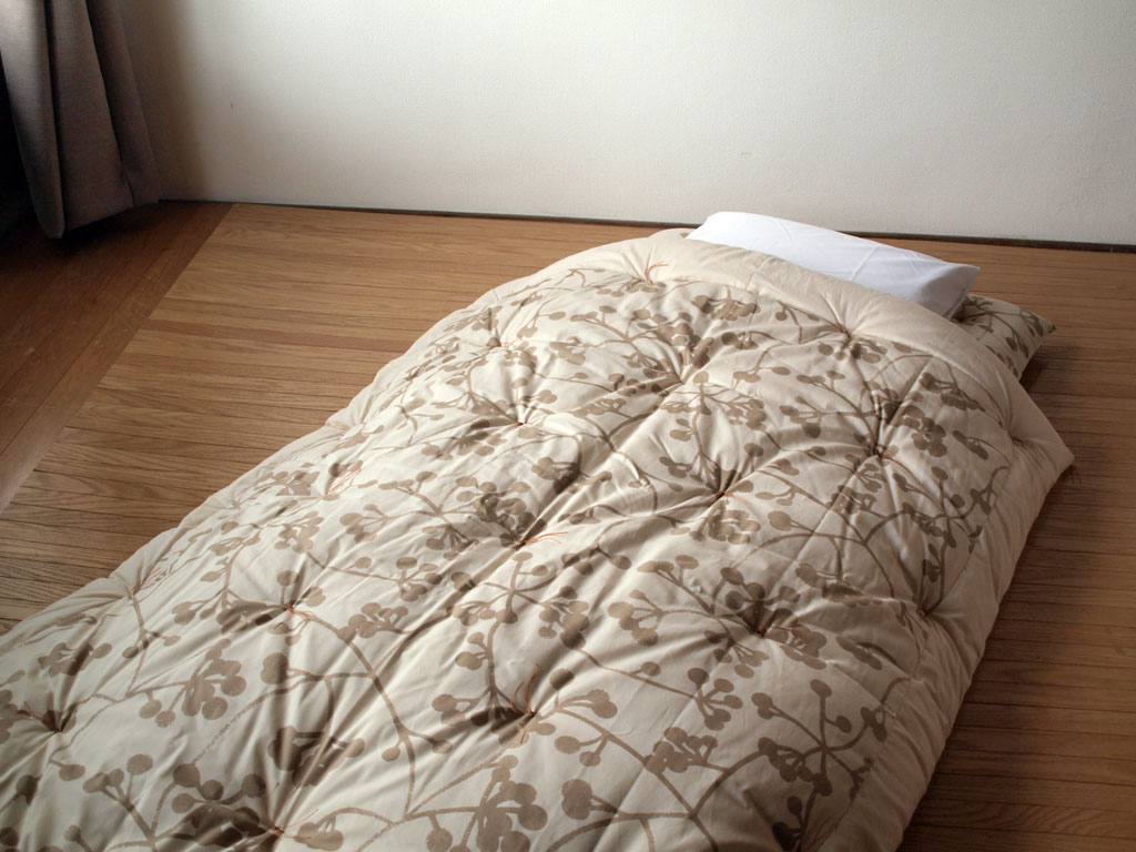 Set complet futon japonais, couette et tatami pliant