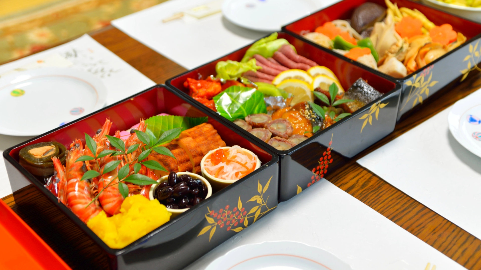 exemple d'osechi ryori présenté dans une jubako laquée - source Depositphotos