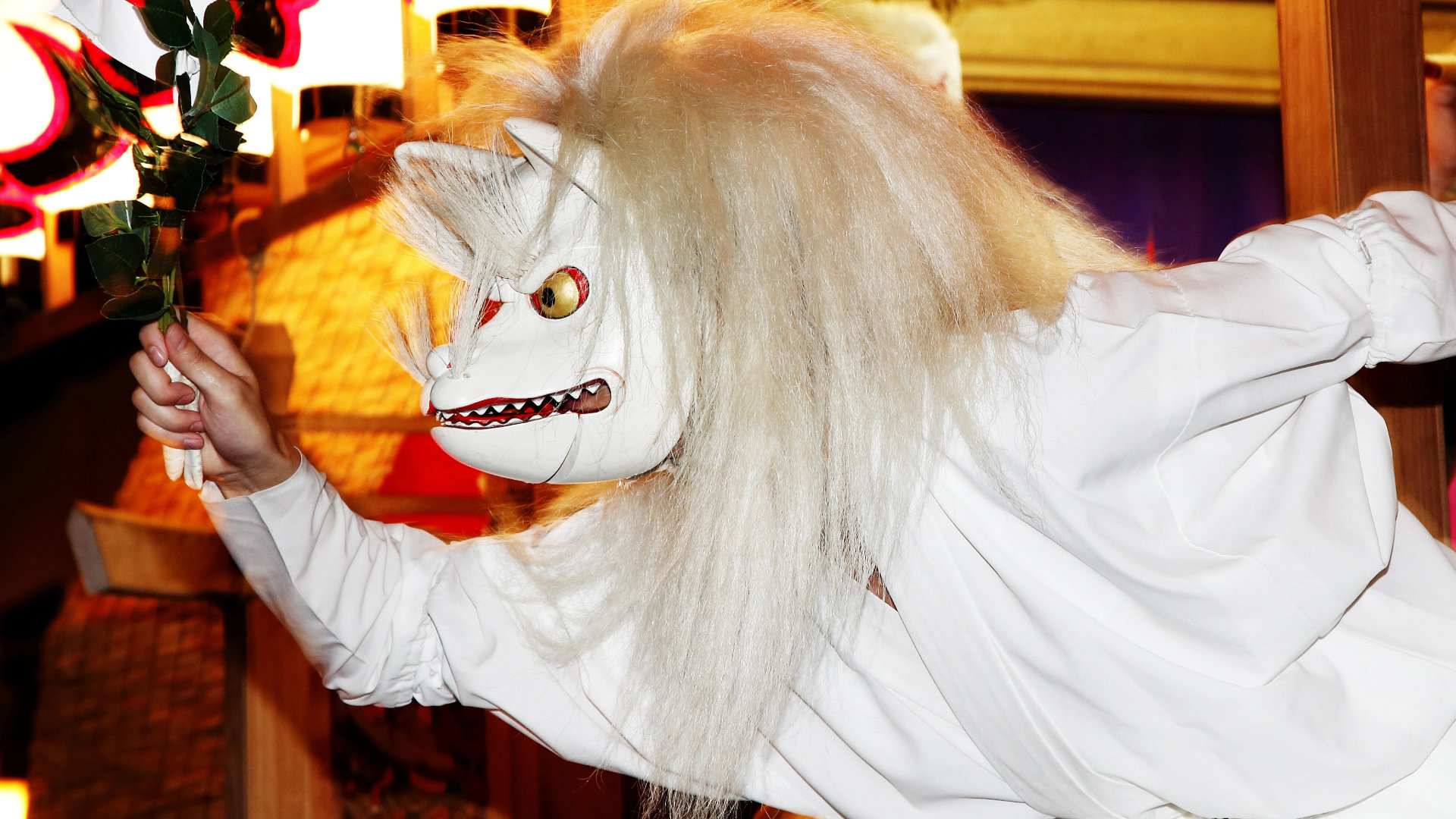 masque rituel de kitsune utilisé lors d'un matsuri (festival) à Kyoto