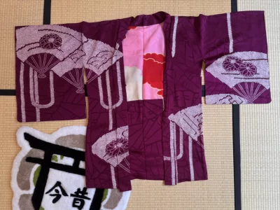 Haori en soie seconde main - shibori violet déco éventails