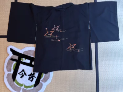 Haori en soie seconde main - noir déco grues