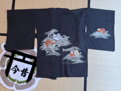 Haori en soie seconde main - noir déco oiseaux sur un nuage