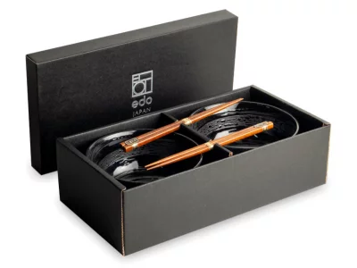 Paire de bols &agrave; udon noirs avec Baguettes japonaises