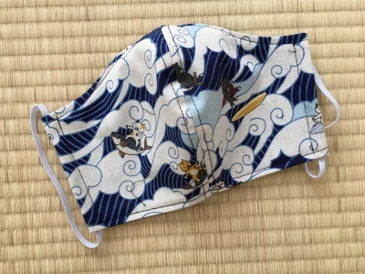 Masque de protection tissu japonais - chats & nuages