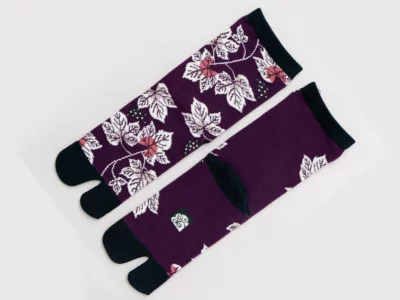 Chaussettes tabi vigne sur fond bordeaux 23-25cm