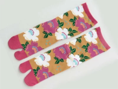 Chaussettes tabi roses sauvages fond caramel 23-25cm